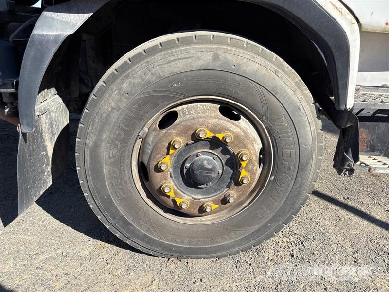  2014 Jurop PVT280 on  Nissan UD PKC37A 4x2 Vacuum  组合/真空油槽车