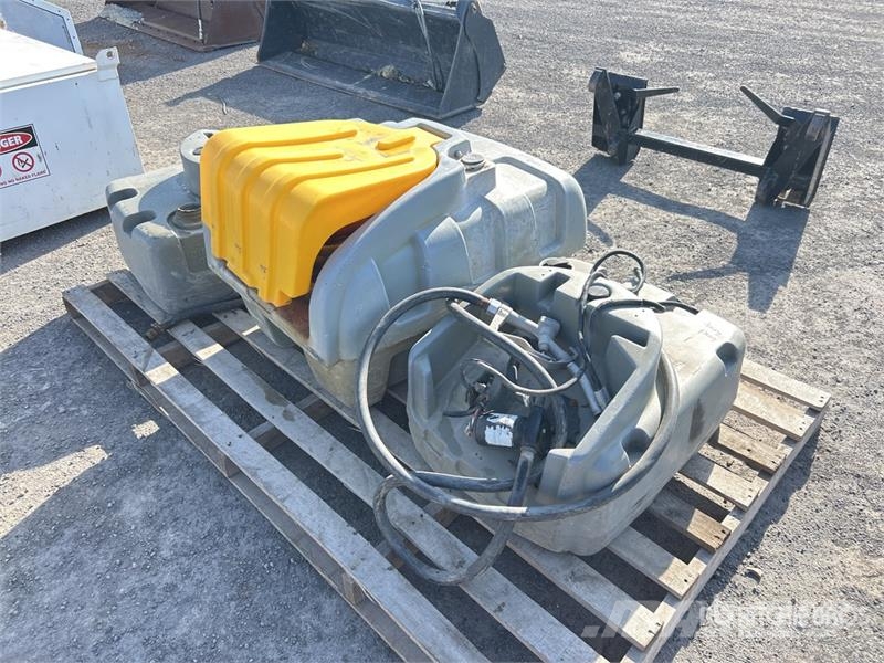  300 L Portable Poly Fuel Tank 燃料和油箱