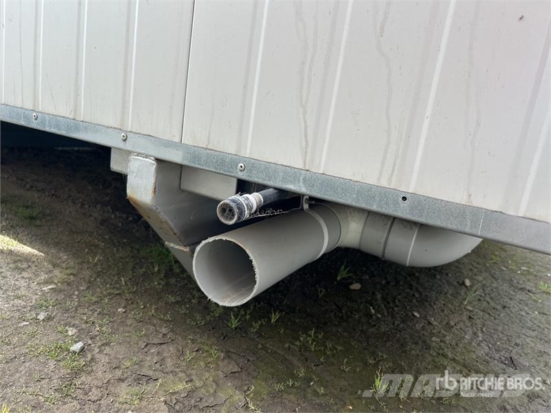  4.8 m x 3 m Skid-Mounted Portable Toilet Other components