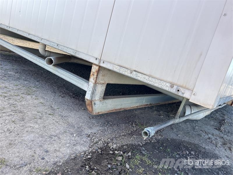  4.8 m x 3 m Skid-Mounted Portable Toilet Other components