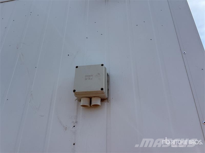  4.8 m x 3 m Skid-Mounted Portable Toilet Other components