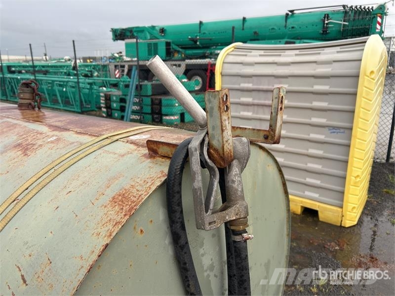  4000 L Skid Mounted Steel Diesel Fuel Tank Kraftstoff- und Zusatzstoffbehälter