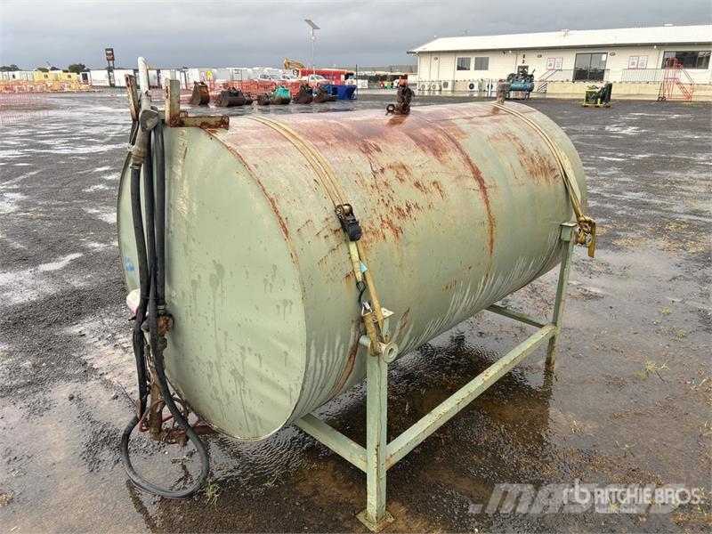  4000 L Skid Mounted Steel Diesel Fuel Tank Kraftstoff- und Zusatzstoffbehälter