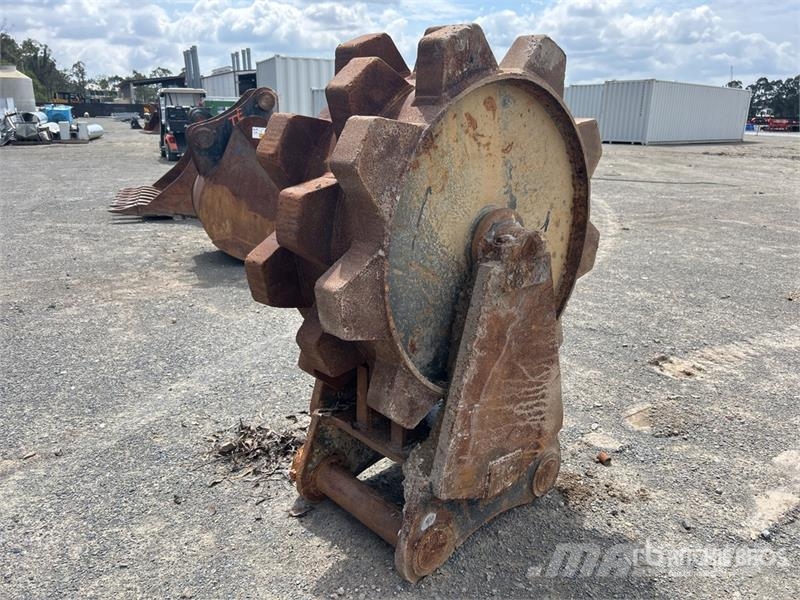  450 mm Q/C Excavator Compaction Wheel - Fits Hitac Other components