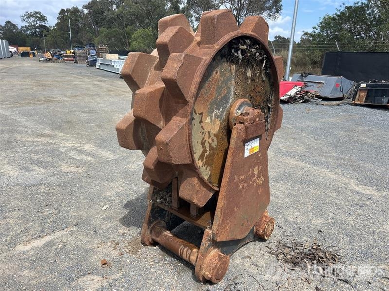  450 mm Q/C Excavator Compaction Wheel - Fits Hitac Other components