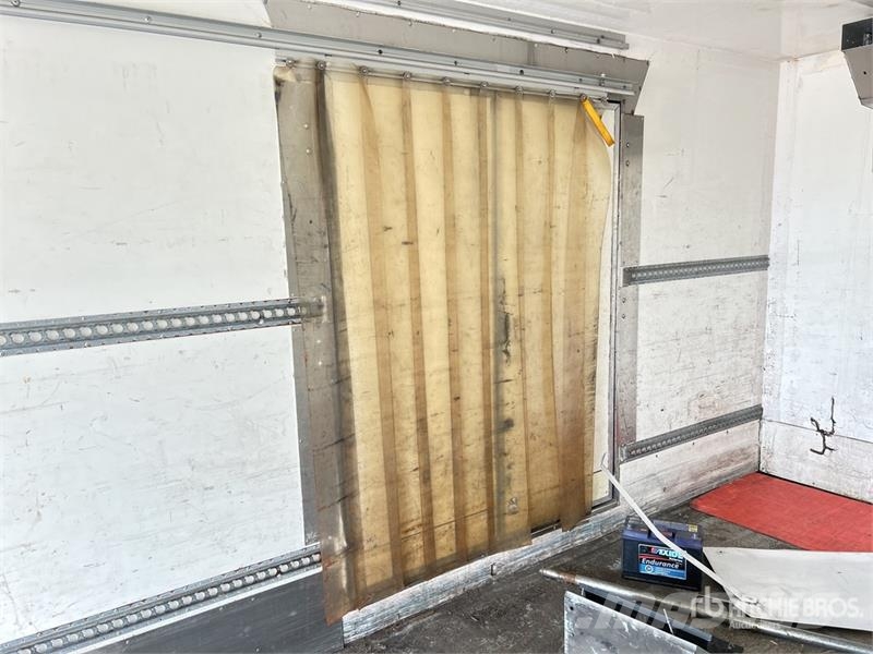 6.8 m Refrigerated Truck Body Ďalšie komponenty