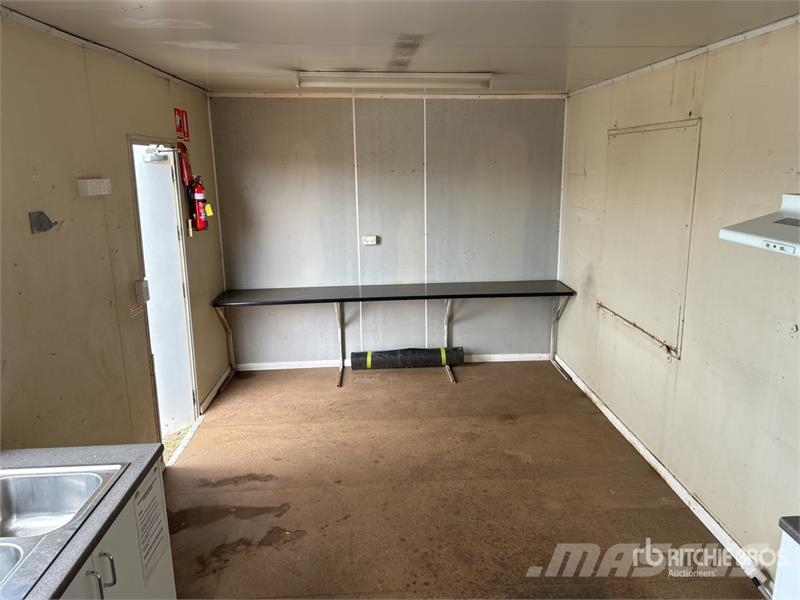 6 m x 3.1 m Skid-Mounted Office Citas piekabes
