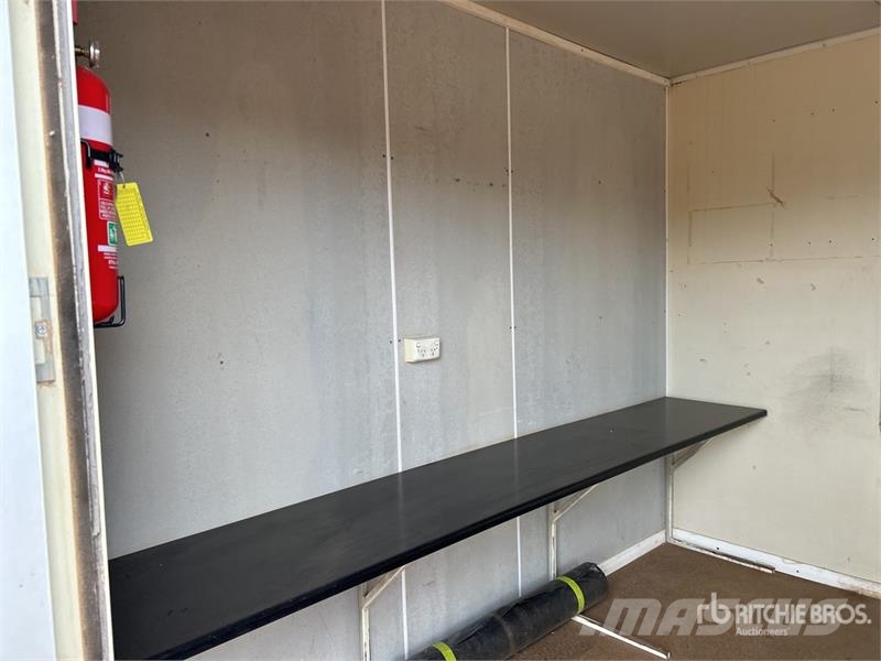 6 m x 3.1 m Skid-Mounted Office Citas piekabes