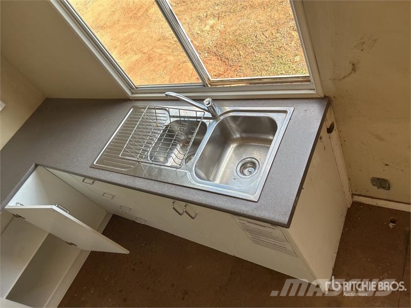 6 m x 3.1 m Skid-Mounted Office Інші причепи