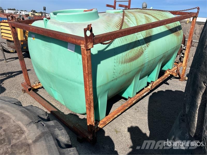 6800 L Poly Water Slip In Tank Kütusemahutid