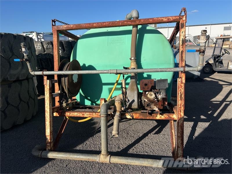6800 L Truck Body Water Tank Fuel and additive tanks