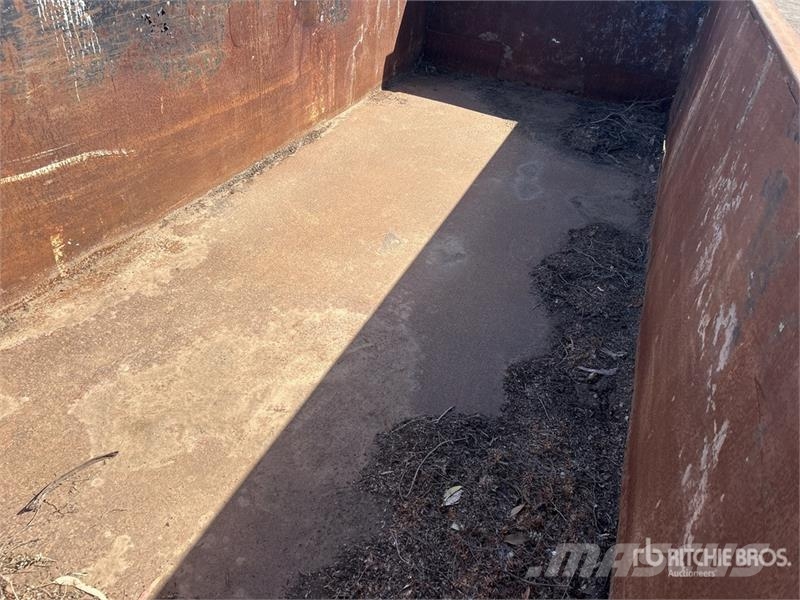 9 m3 Hook-Lift Waste Container معدات البناء - غير ذلك