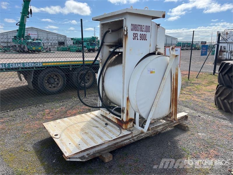 900 L Skid Mounted Steel Diesel Fuel Tank Fuel and additive tanks