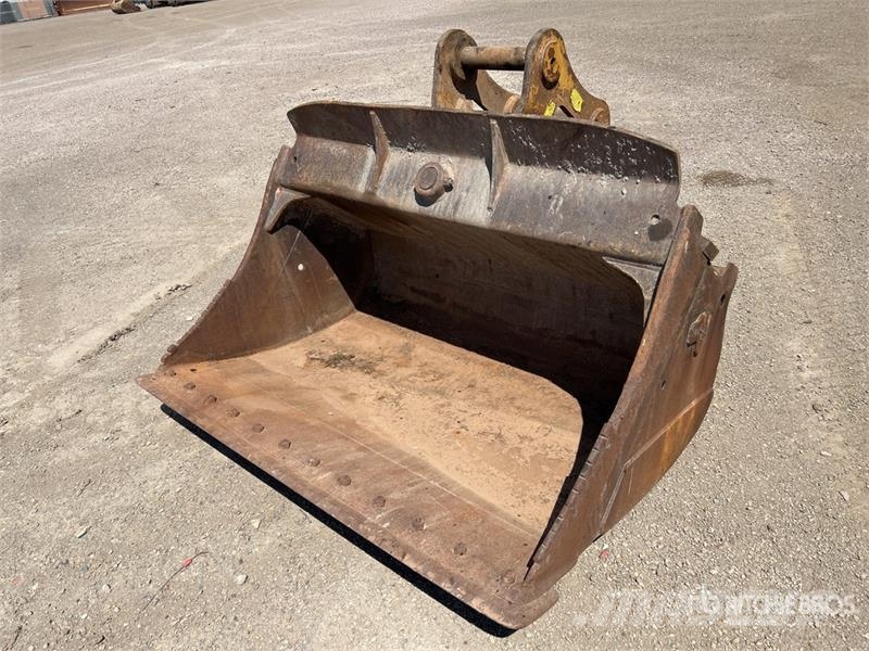 AE 1800 mm Q/C Hydraulic Tilting Excavator Bucket Кофи