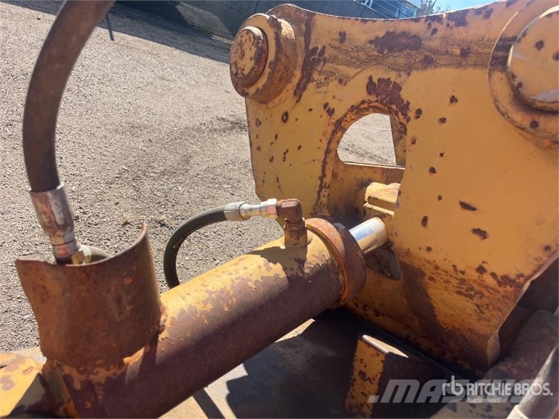 AGM 1800 mm Q/C Hydraulic Tilting Excavator Bucket - F Bakken