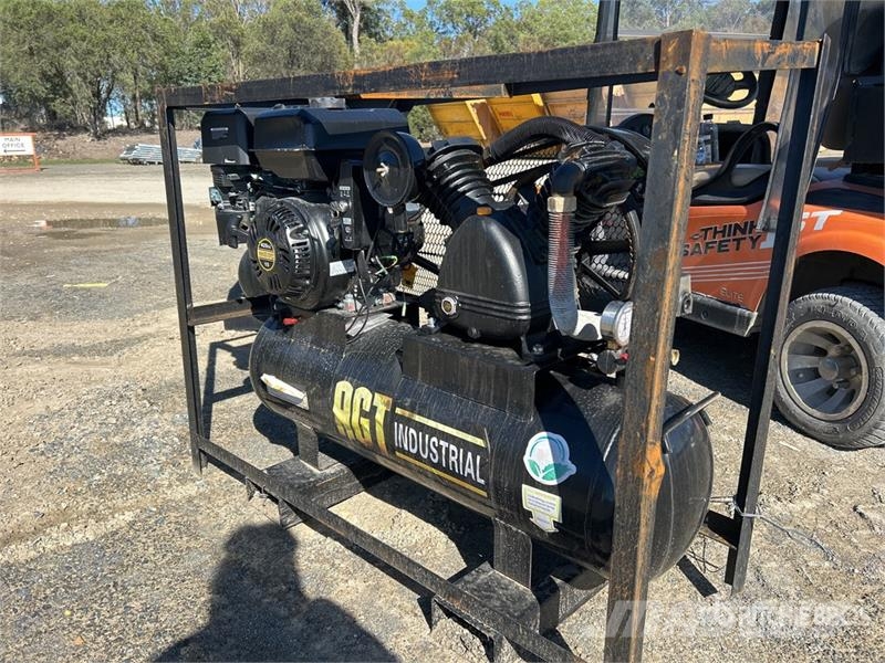 AGT AC 40 gal Air Compressor (Unused) مكابس