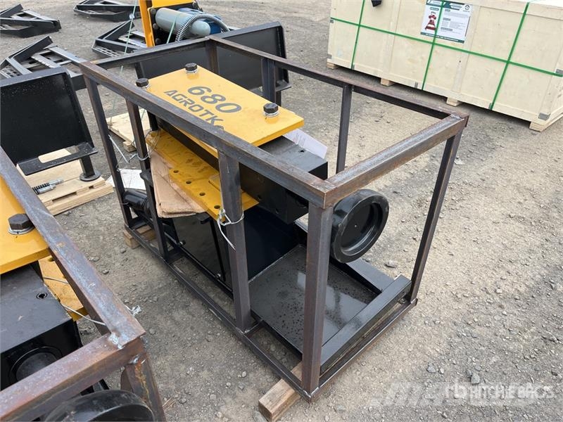 AGT PD680-PZ Hydraulic Skid Steer Post Driver (Unused) Fencing equipment