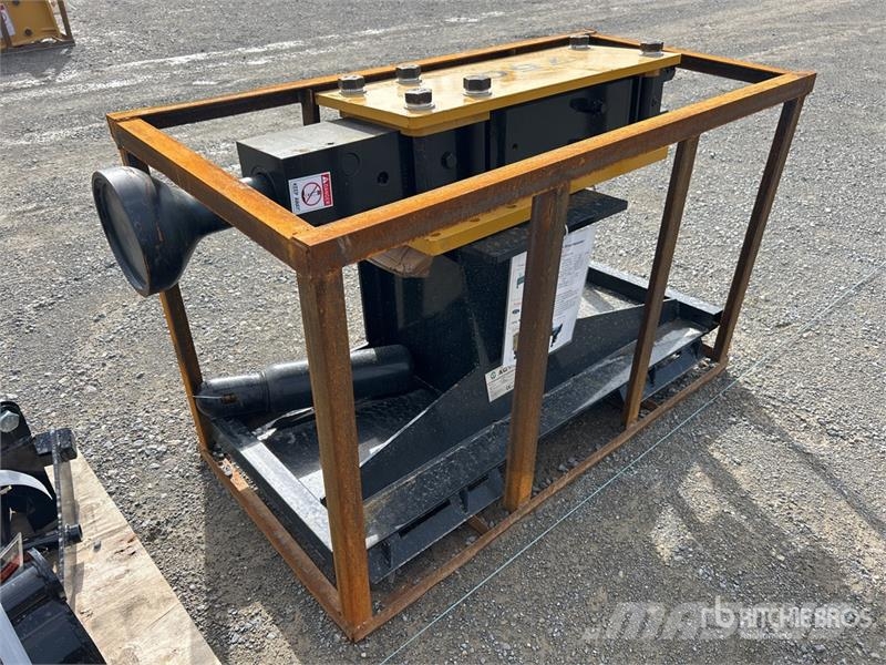 AGT PD750-PZ Skid Steer Post Pounder (Unused) مكونات أخرى