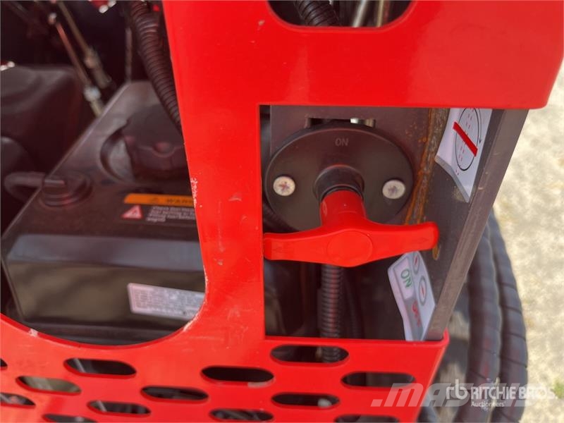 AGT YSRT14 Skid steer mini utovarivači