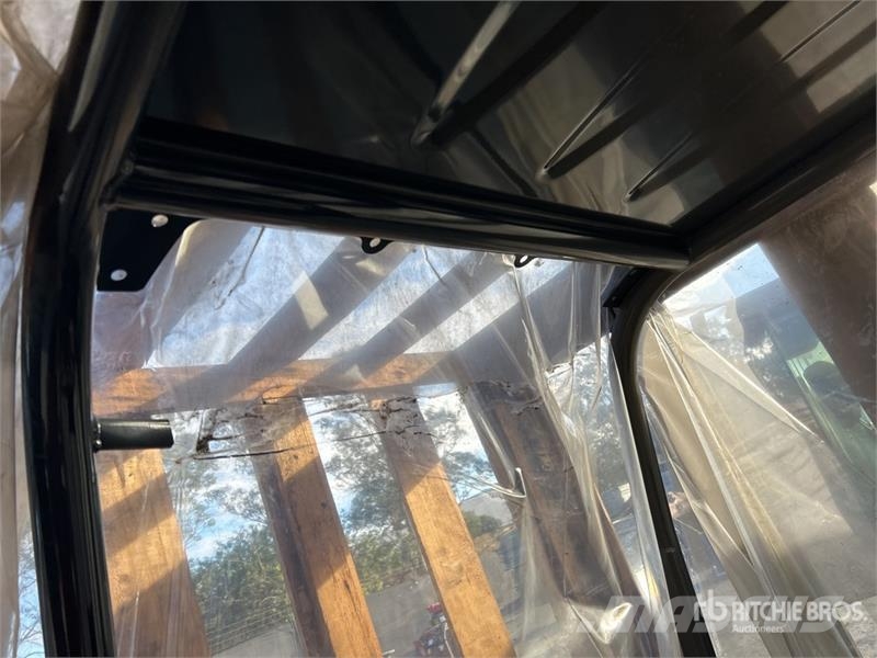 Airman Excavator ROPS Canopy - Fits Airman AX30-50 (Unuse Компоненты строительной техники