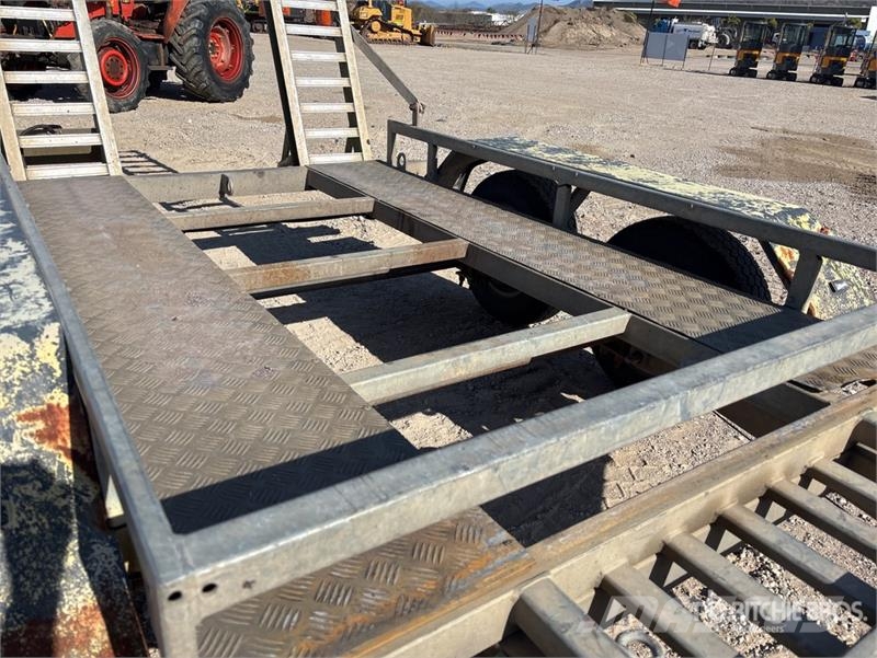  AllTrades 2.4 m T/A Equipment Trailer Rimorchio per il trasporto di veicoli