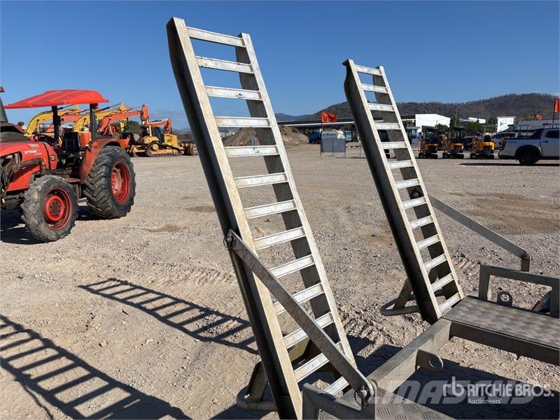  AllTrades 2.4 m T/A Equipment Trailer Rimorchio per il trasporto di veicoli