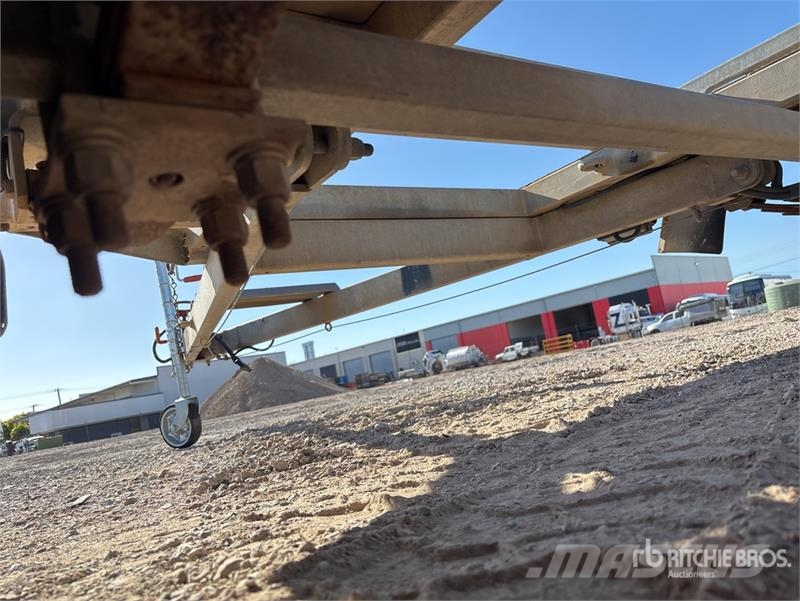  AllTrades 2.4 m T/A Equipment Trailer Rimorchio per il trasporto di veicoli