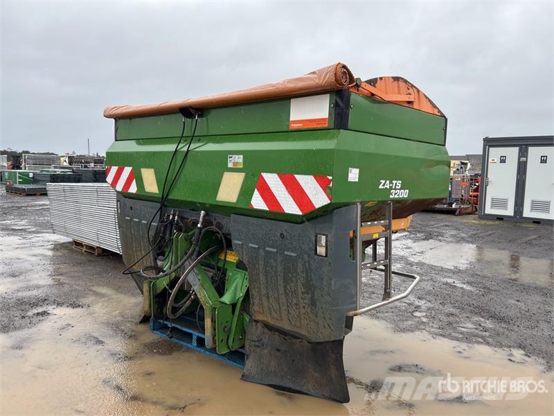 Amazone ZA-TS 3200 3-Point Fertilizer Spreader Applicators voor vloeibare meststoffen