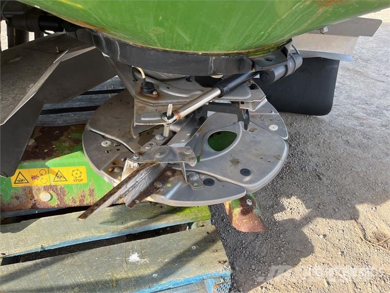 Amazone ZA-TS 3200 3-Point Fertilizer Spreader Самоходные опрыскиватели