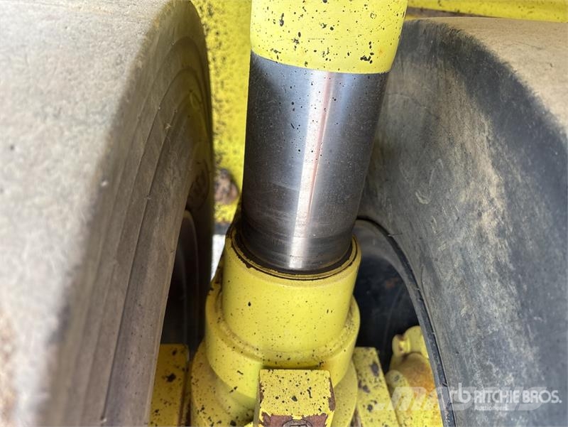 Ammann AP240 8 Wheel Pneumatic Roller Pneumatikus kerekes hengerek