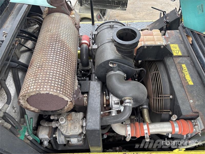 Ammann AP240 8 Wheel Pneumatic Roller Pneumatikus kerekes hengerek