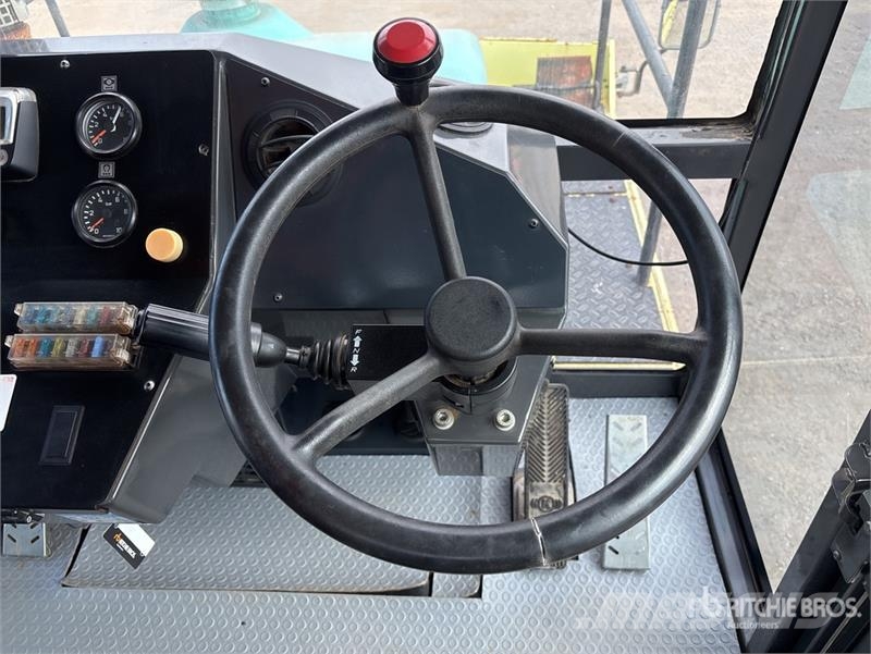 Ammann AP240 8 Wheel Pneumatic Roller Pneumatikus kerekes hengerek