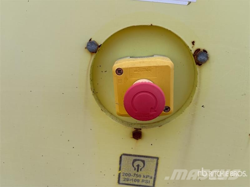 Ammann AP240 8 Wheel Pneumatic Roller Pneumatikus kerekes hengerek
