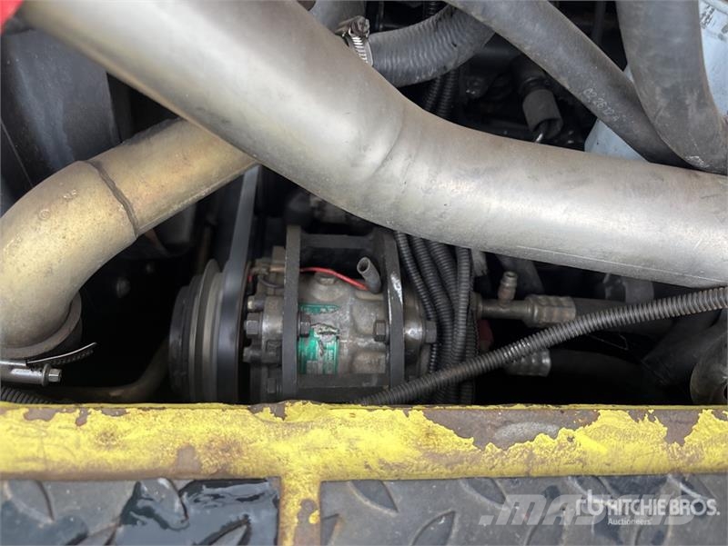 Ammann AP240 8 Wheel Pneumatic Roller Pneumatikus kerekes hengerek