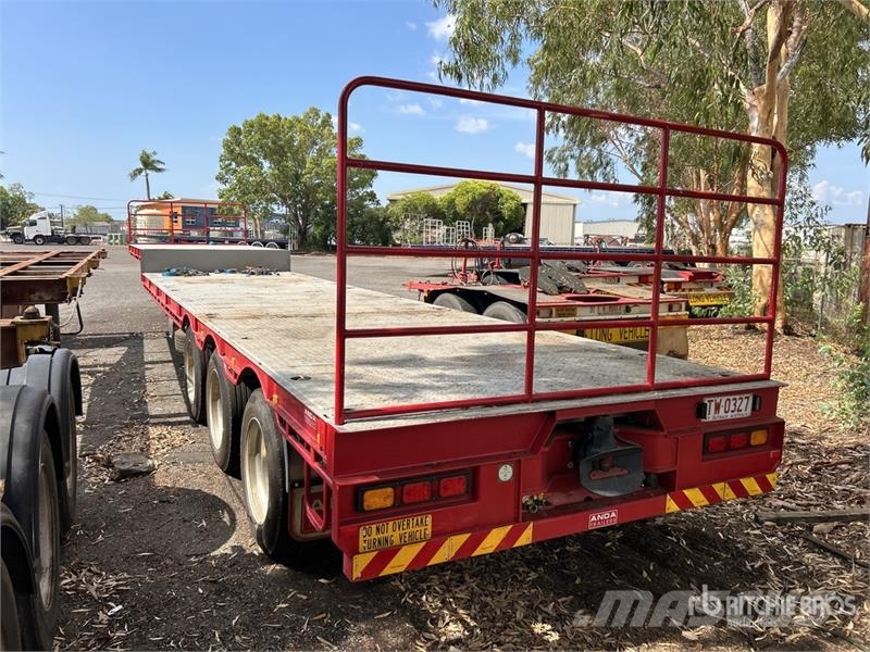  Anda Trailers Tri/A 13.4 m - 21.5 m Extendable Ste مقطوروات مسطحة/مفصلية الجوانب