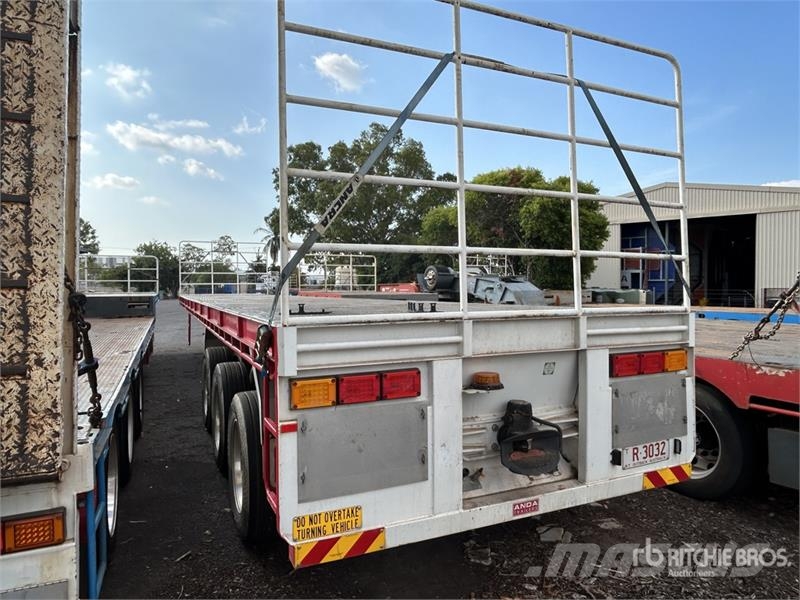  Anda Trailers Tri/A 13.2 m - 21.5 m Extendable Fla مقطوروات مسطحة/مفصلية الجوانب