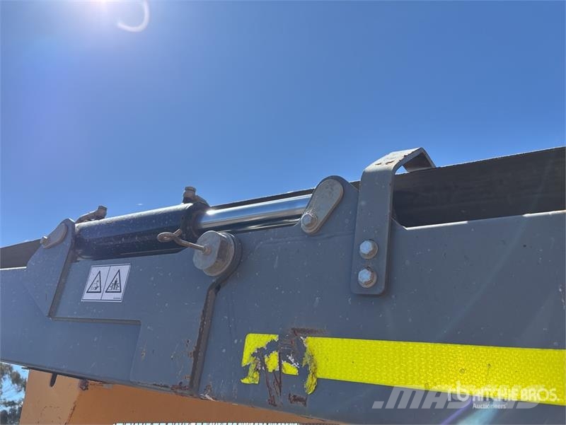 Andaconda DF518 Tracked Incline Scalping Screen Pl Screeners