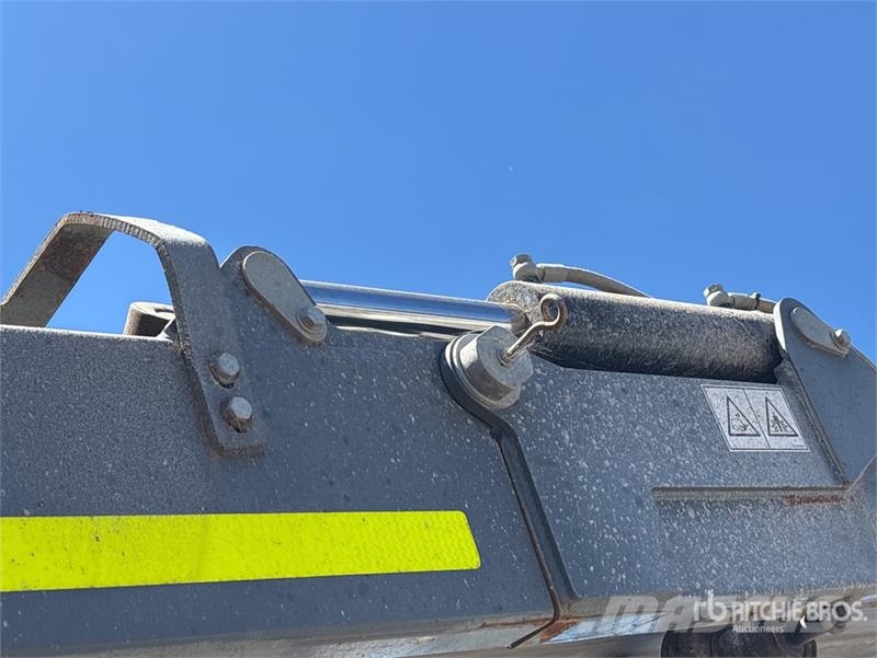 Andaconda DF518 Tracked Incline Scalping Screen Pl Screeners