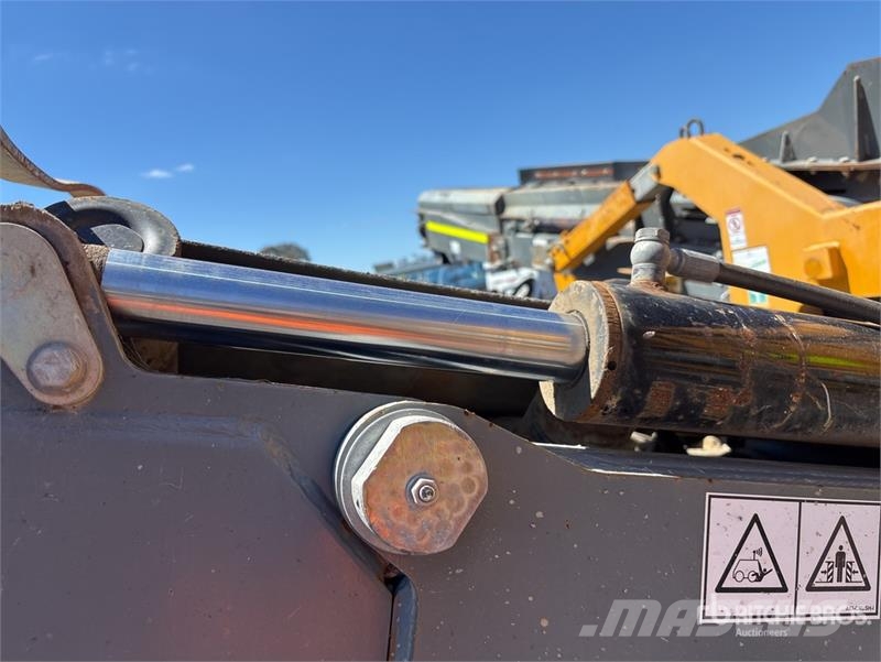 Andaconda DF518 Tracked Incline Scalping Screen Pl Screeners