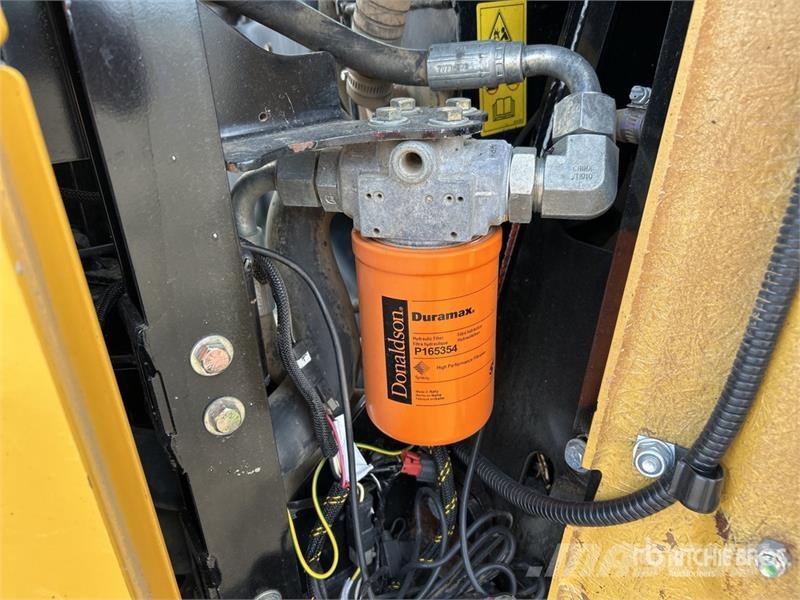 ASV VT70HO Compact Track Loader Liukuohjatut kuormaajat