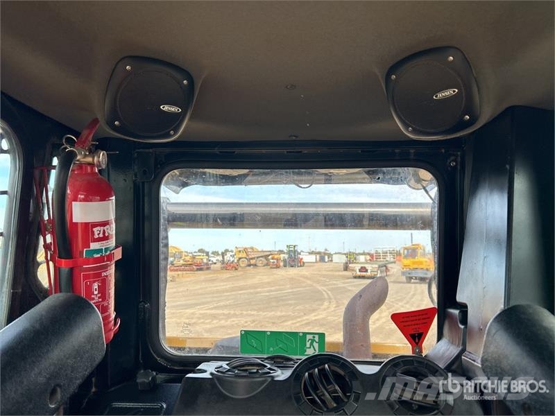 ASV VT70HO Compact Track Loader Liukuohjatut kuormaajat