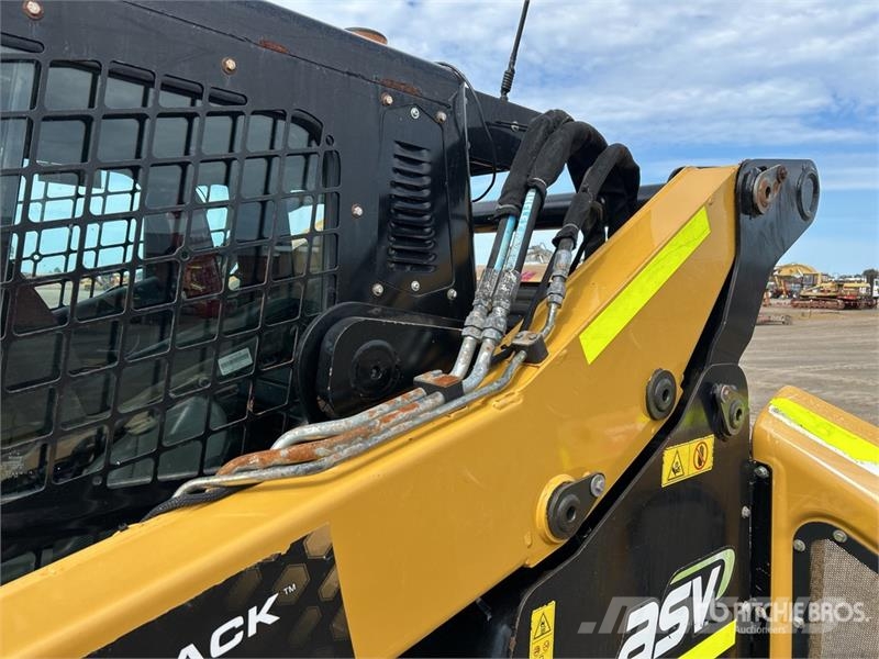 ASV VT70HO Compact Track Loader Liukuohjatut kuormaajat