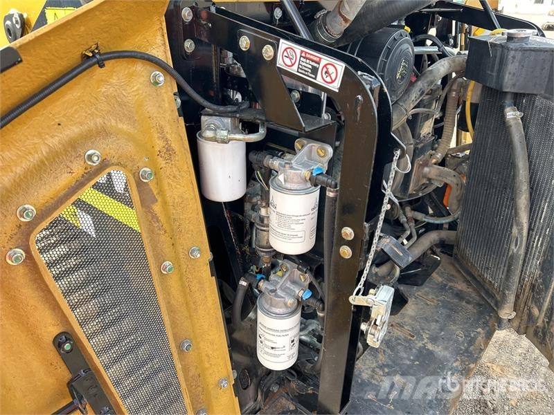 ASV VT70HO Compact Track Loader Liukuohjatut kuormaajat