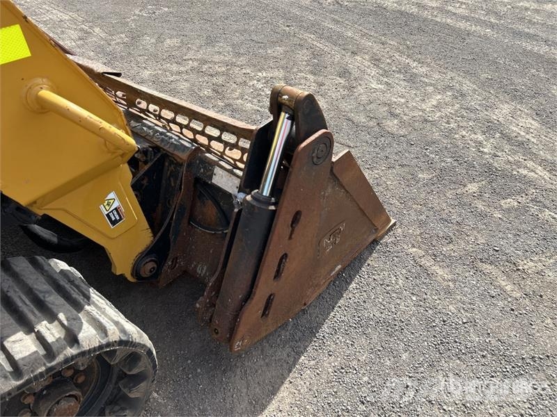 ASV VT70HO Compact Track Loader Liukuohjatut kuormaajat