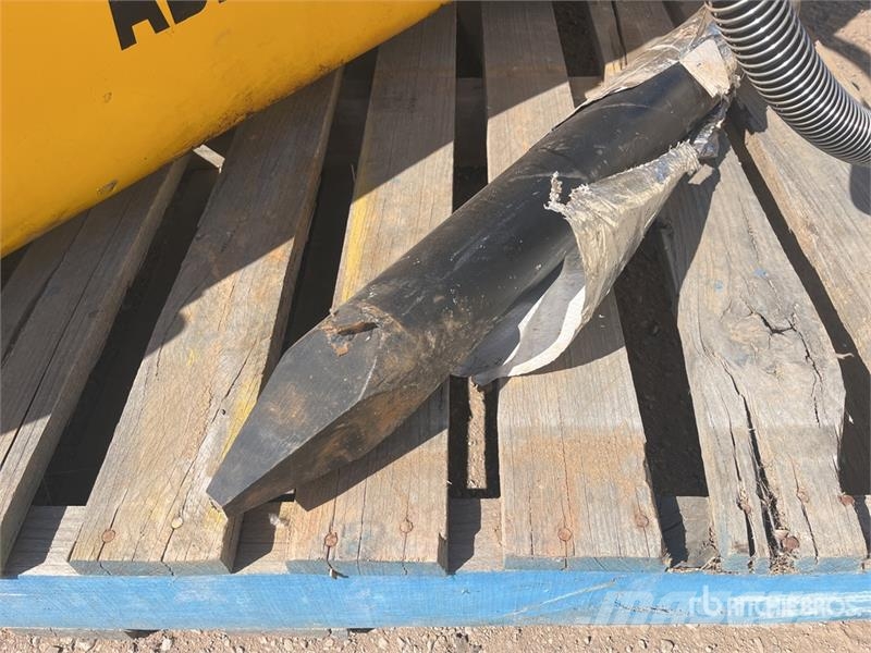  Aussie Buckets ABHRB-570 Q/C Hydraulic Breaker مطارق / كسارات