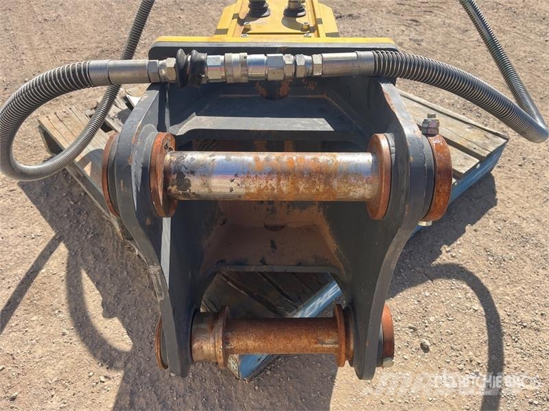  Aussie Buckets ABHRB-570 Q/C Hydraulic Breaker مطارق / كسارات