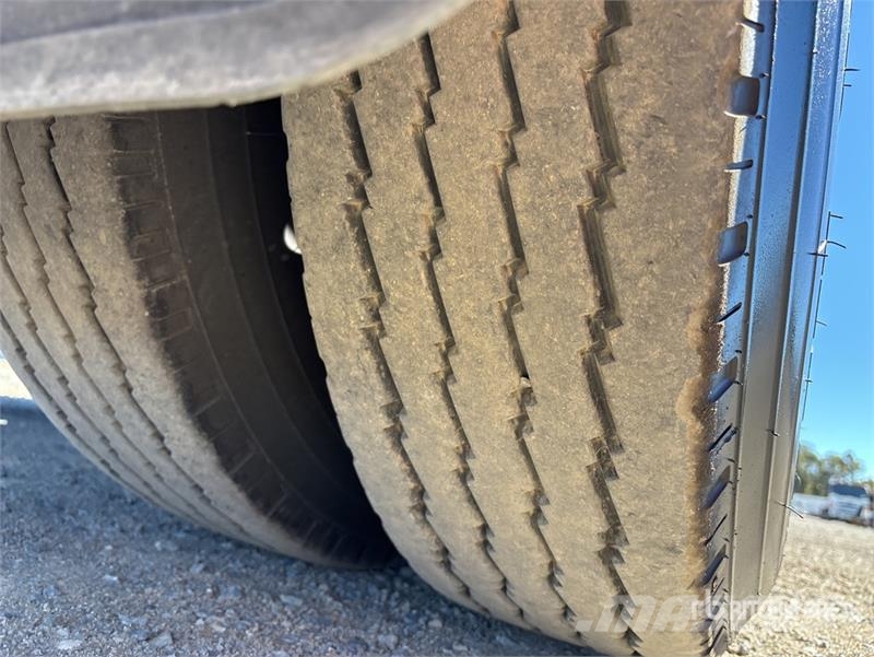  Austate 12.2 m Tri/A Container Trailer مقطورات حاويات
