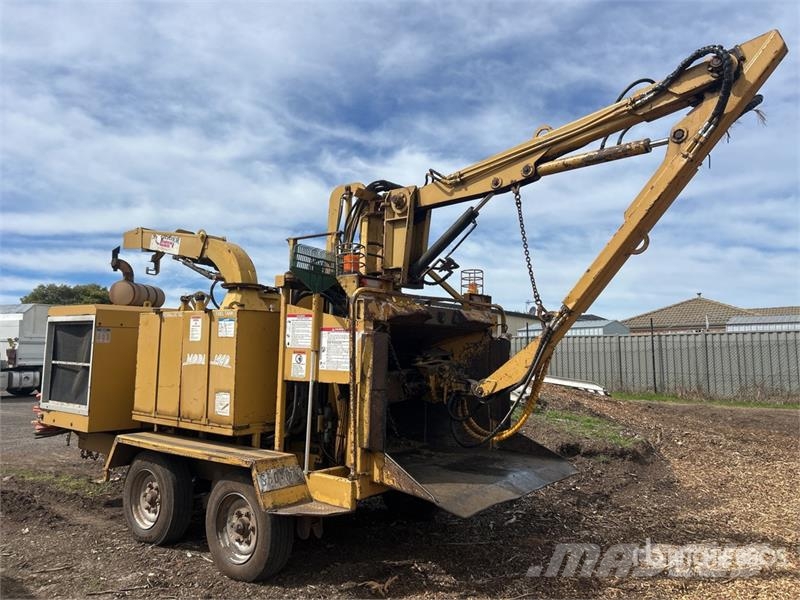 Bandit Intimidator Tow-Behind T/A Wood Chipper Fa aprítók