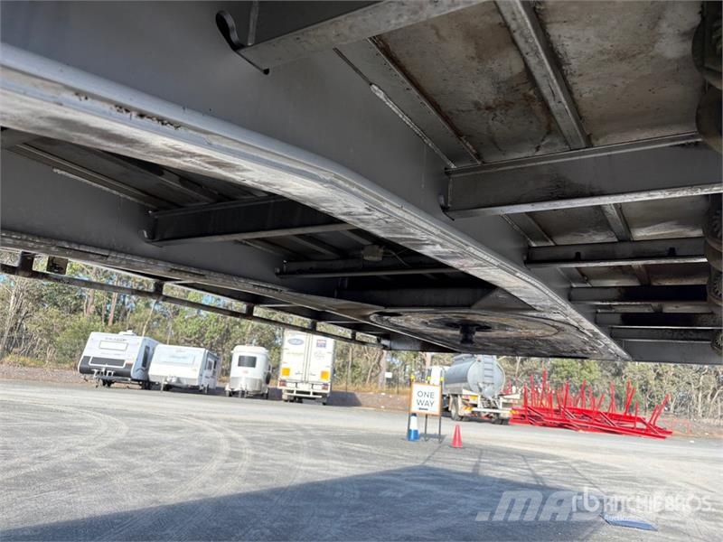 Barker 13.2 m Tri/A Flatbed Trailer Flatbed/Dropside trailers