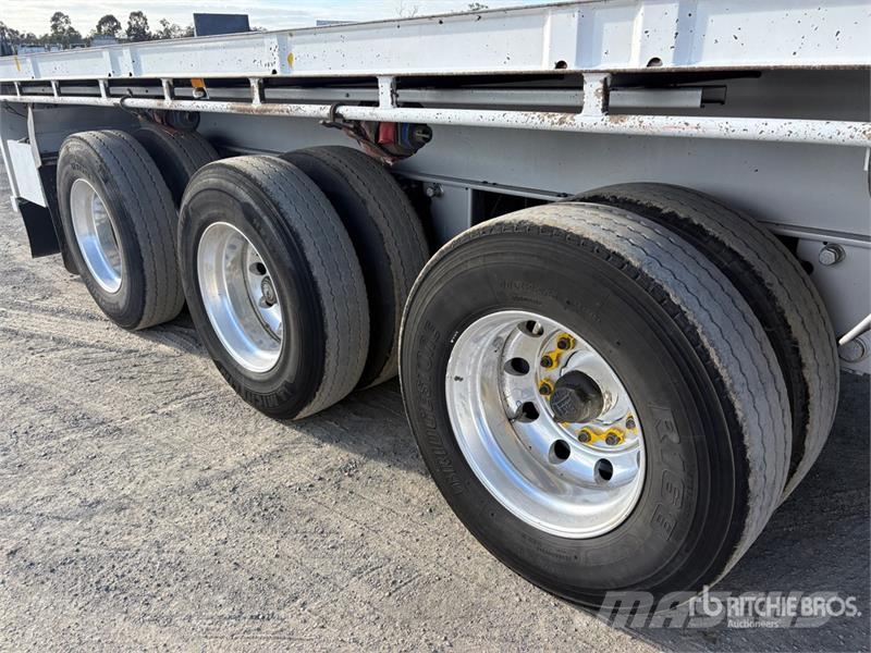 Barker 13.2 m Tri/A Flatbed Trailer Flatbed/Dropside trailers